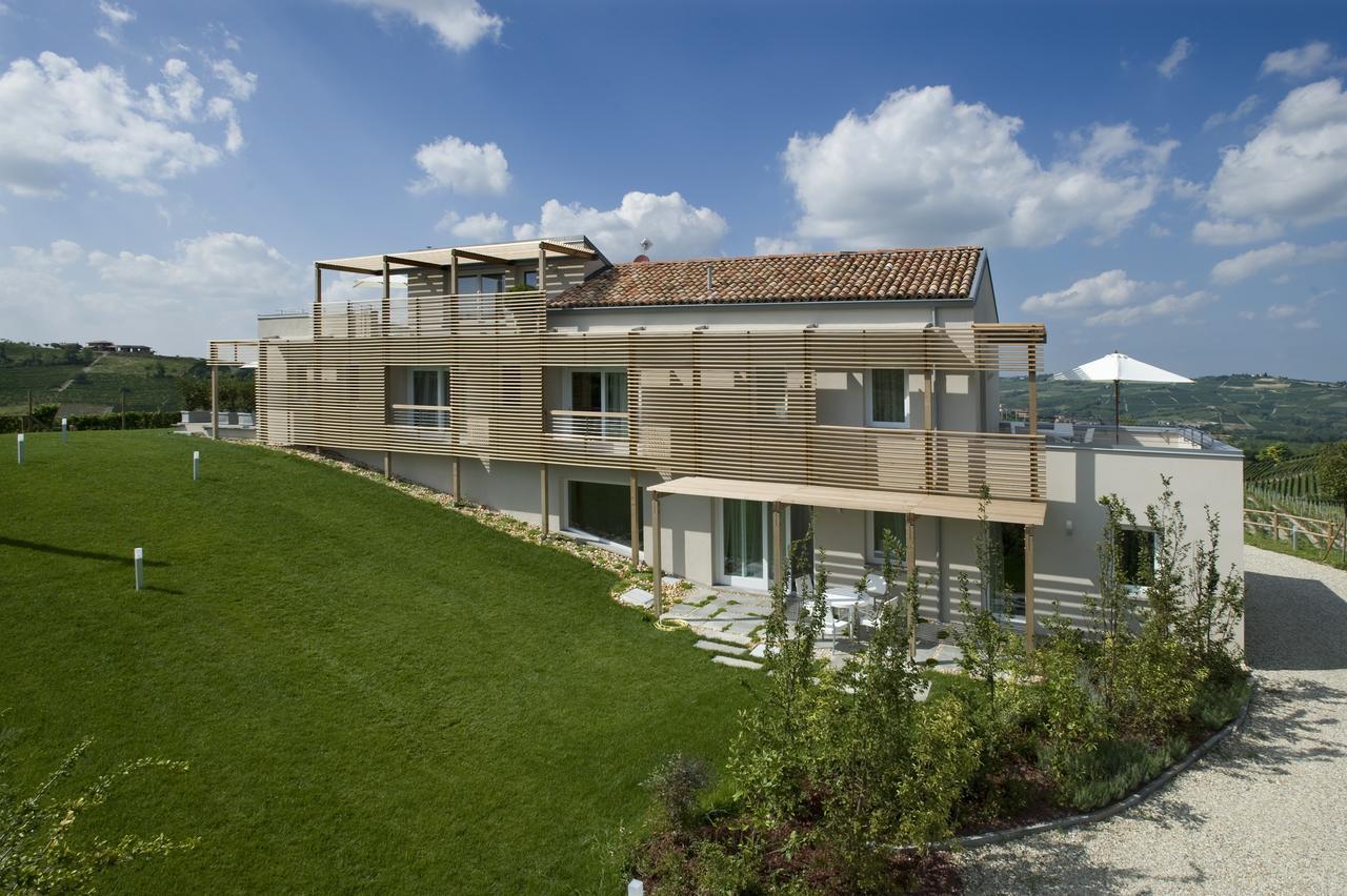Casa Nelle Vigne Lägenhet Castiglione Tinella Exteriör bild